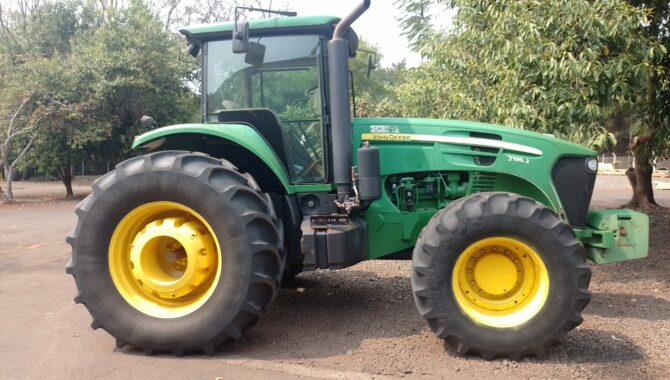 TRATOR JD 7195J